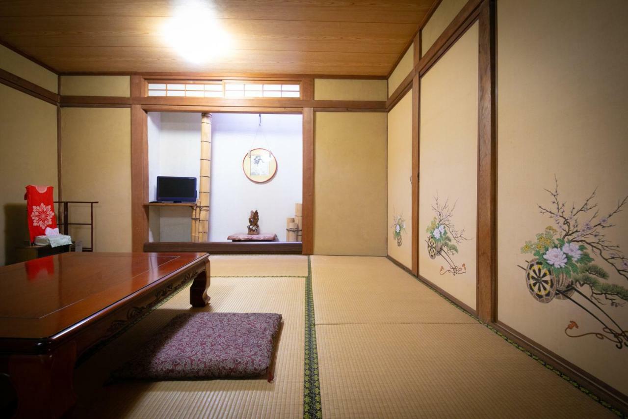 בפו Kikaku Ryokan מראה חיצוני תמונה